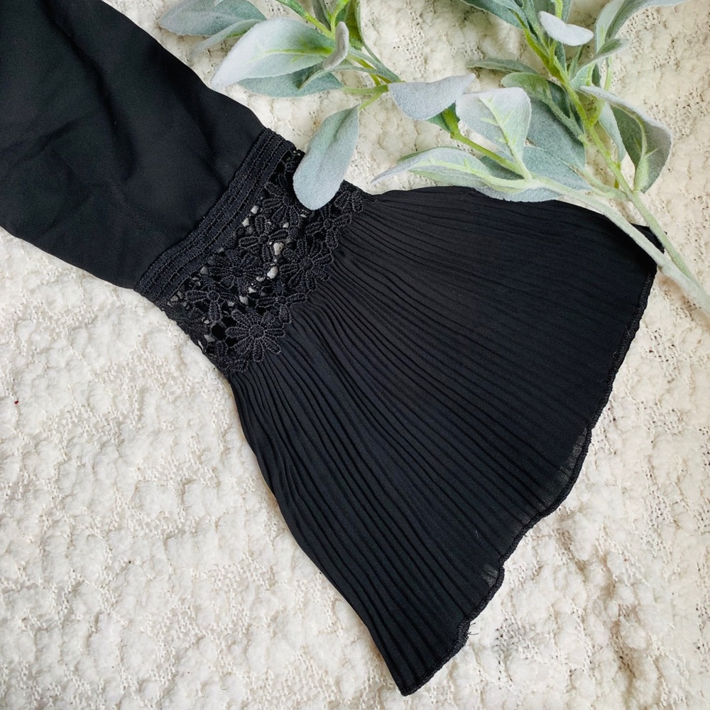 SOLD! Dressy Black shirt - Picture 5 of 7